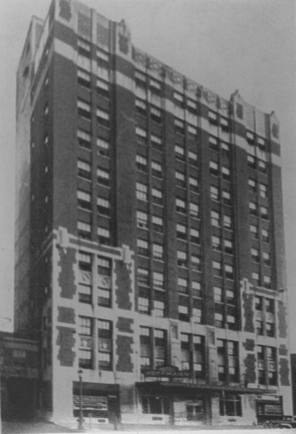 120 West LaSalle Avenue